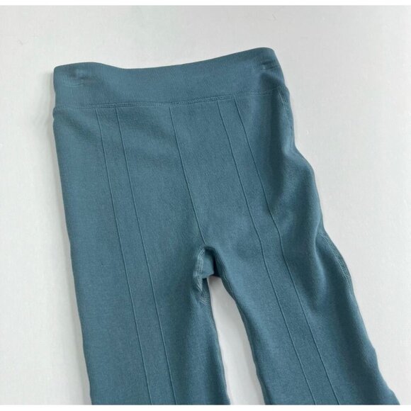 Free People FP Movement Go To Cropped Flares NEW - Picture 4 of 6